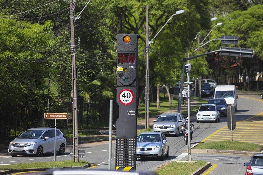 Projeto previa a instalação de barreiras eletrônicas em 12 locais, conforme informação da Superintendência de Trânsito (Foto/Reprodução)