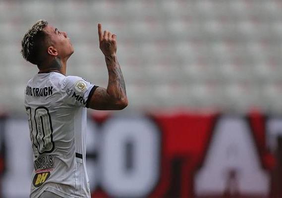 O atacante Vargas livrou o Atlético (MG) de uma derrota ontem em Cariacica (Foto/Pedro Souza/Agência Galo)