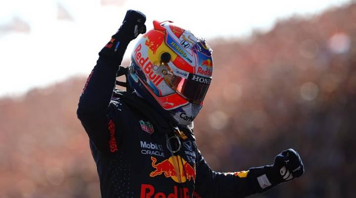 Com mais uma vitória, Verstappen se isola ainda mais na liderança do mundial de pilotos, com 118 pontos (Foto/Fórmula 1)