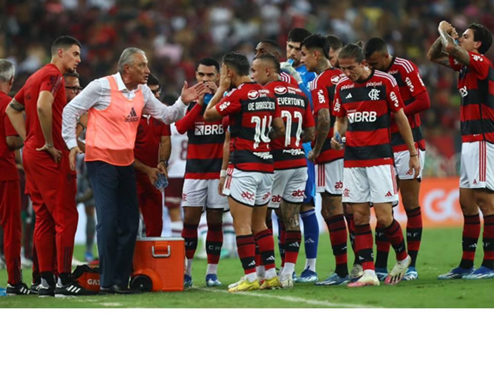 Embora o Flamengo tenha apenas duas derrotas em 28 jogos na temporada, o time não está agradando aos torcedores (Foto/Ag. Futebol Interior)