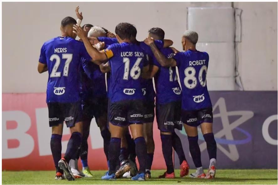 Apesar de invictos, os brasileiros ainda não venceram e estão à frente apenas do Alianza Petrolera (Foto/Fred Magno/Cruzeiro)