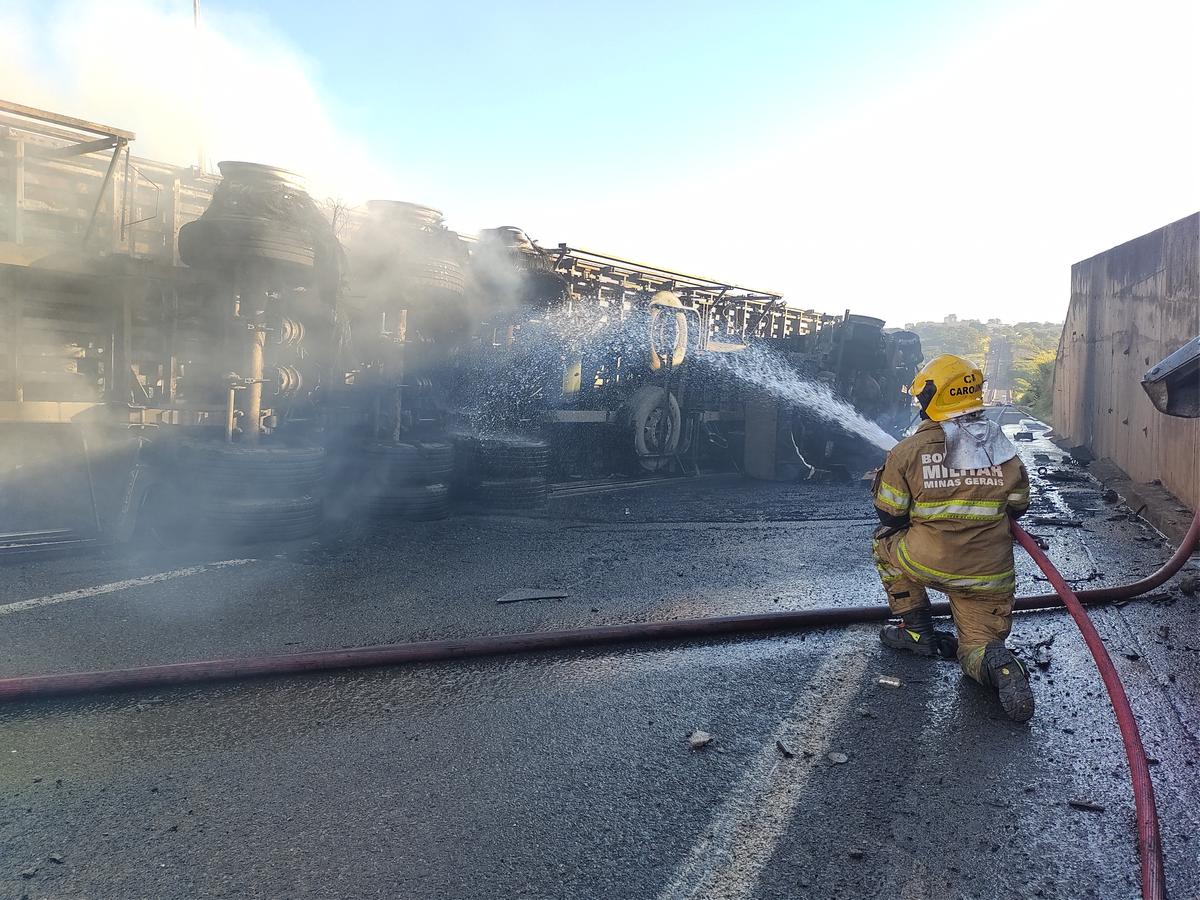 O motorista não ficou ferido (Foto/Divulgação)