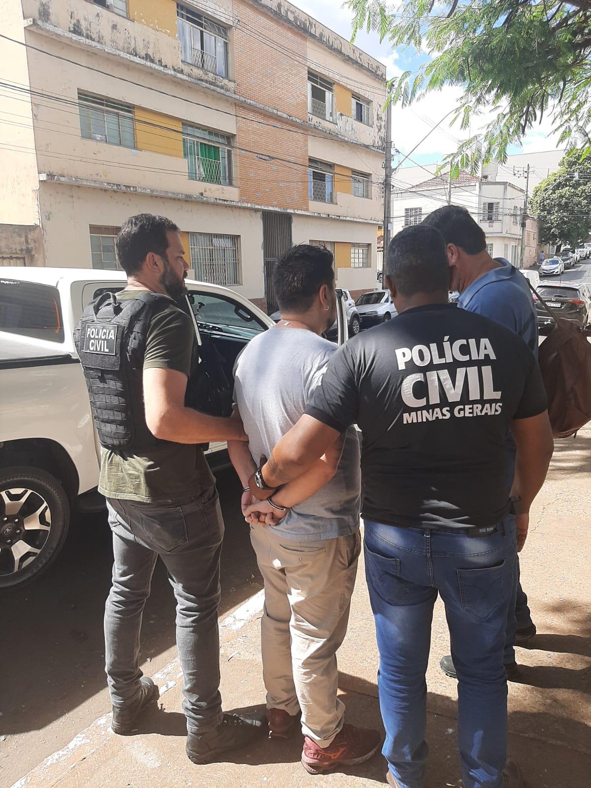 Policia Civil em Uberaba apoiou Policia Civil de Goiás no cumprimento de dois mandados de prisão de acusados de envolvimento no desvio de carga (Foto/Divulgação)