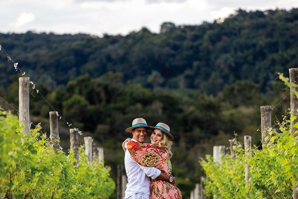 Maria Letícia e João Paulo no pré-wedding, aguardando poucos dias para o casamento! (Foto/Alex Pacheco)