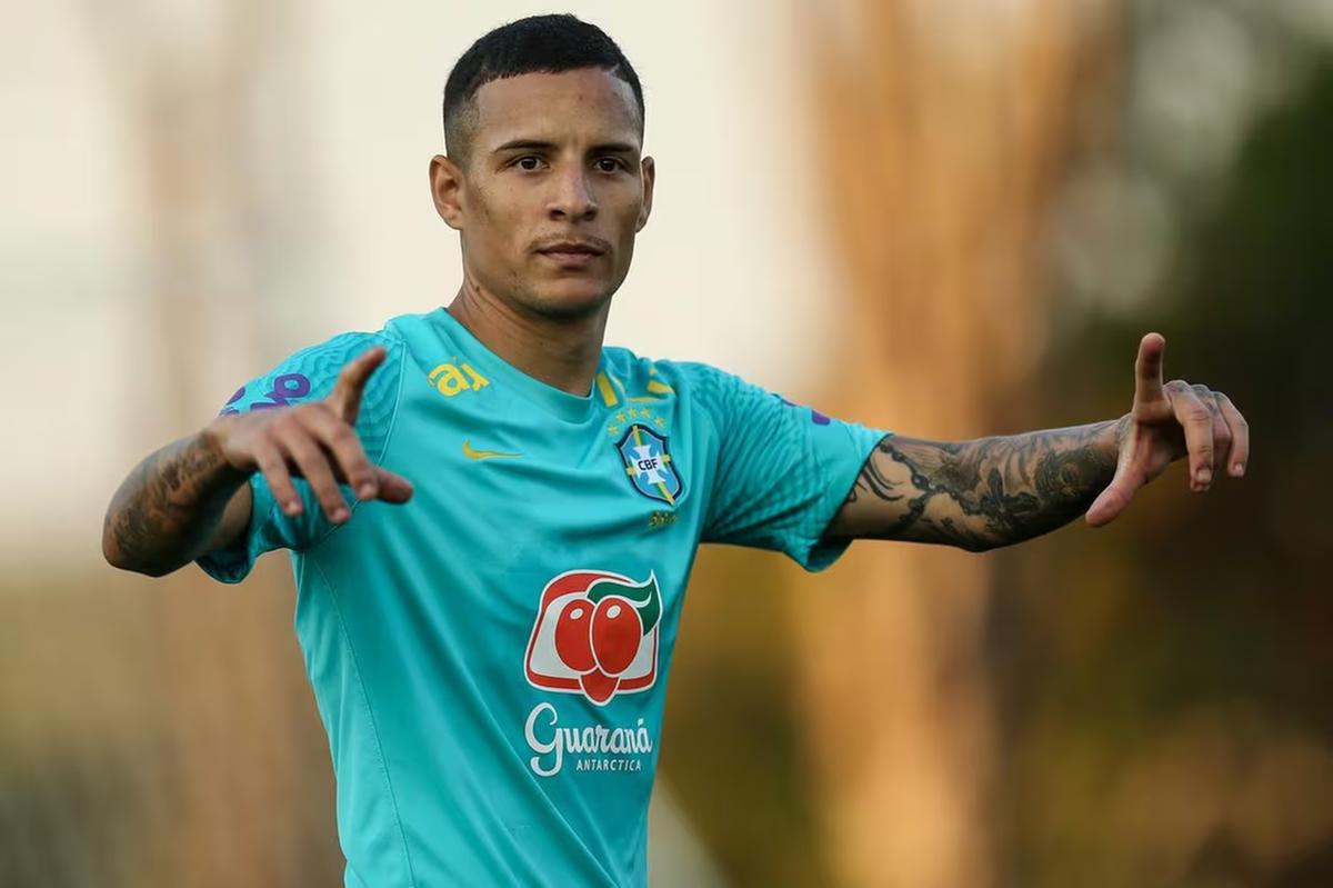 Guilherme Arana está de volta á Seleção Brasieira (Foto/Marco Galvão/CBF)