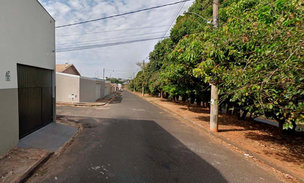 Rua Pardal, no bairro Pontal, para onde a motorista foi acionada por duas mulheres e acabou assaltada pelas falsas passageiras e mais três homens (Foto/Reprodução Google Street View)