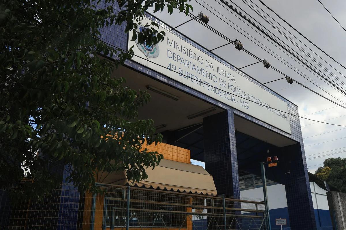 Foto mostra a sede da PRF em Minas, localizada em Contagem, onde os assédios teriam ocorrido (Foto/FLÁVIO TAVARES/O TEMPO)