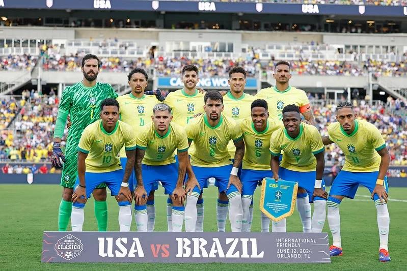 O Brasil chegou aos 1.791,85 pontos, contra 1.787,88 dos ingleses, após a vitória sobre o México por 3 a 2 (Foto/Rafael Ribeiro/CBF)