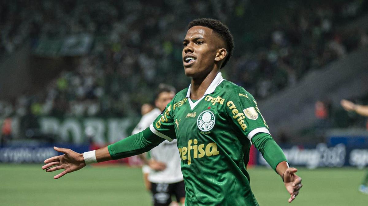 Estêvão, de 17 anos, só deixará o Palmeiras em julho de 2025, depois de disputar o Mundial de Clubes nos Estados Unidos (Foto/Icon Sport)