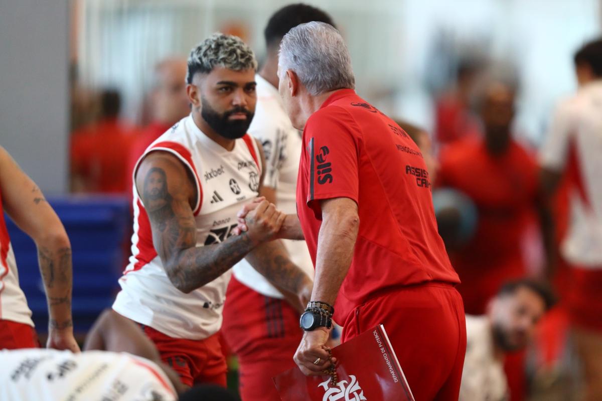 Atacante foi retirado da relação da partida pelo departamento de futebol (Foto/Gilvan de Souza/Flamengo)
