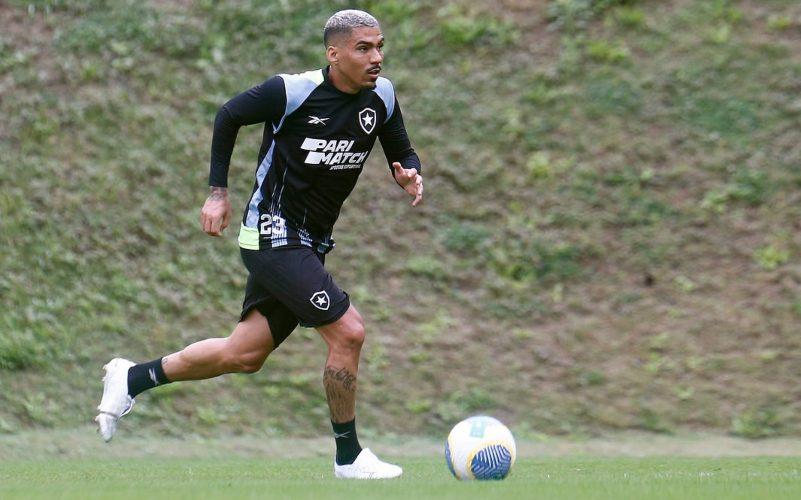 Com 33 anos, o experiente Allan joga no Botafogo até dezembro de 2026 (Foto/Vitor Silva/BFR)