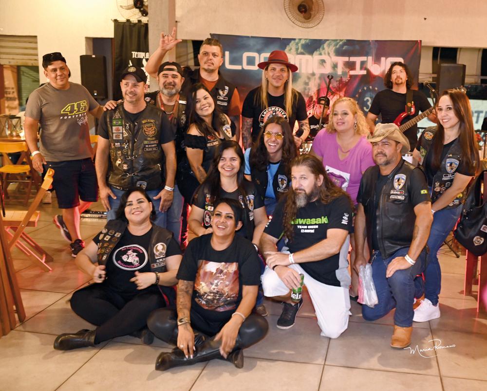 Turma linda e animada de Motociclistas que se reuniram para comemorar o 5o aniversário da Templária Moto Traike e apoiar a OSC Unidos Pelo Autismo (Foto/Marise Romano)