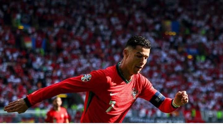 O astro português ficou pelo caminho e viu ruir seu sonho de ganhar pela segunda vez a Eurocopa. ((Foto/Redes Sociais))