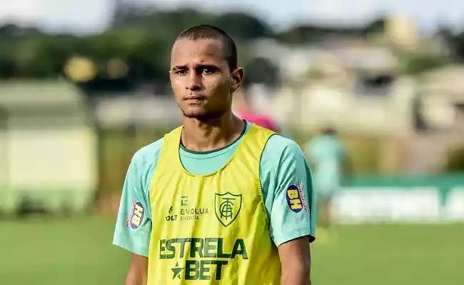 Adyson, a principal promessa da base do América, fez o primeiro gol do Mequinha (Foto/Mourão Panda/América-MG)