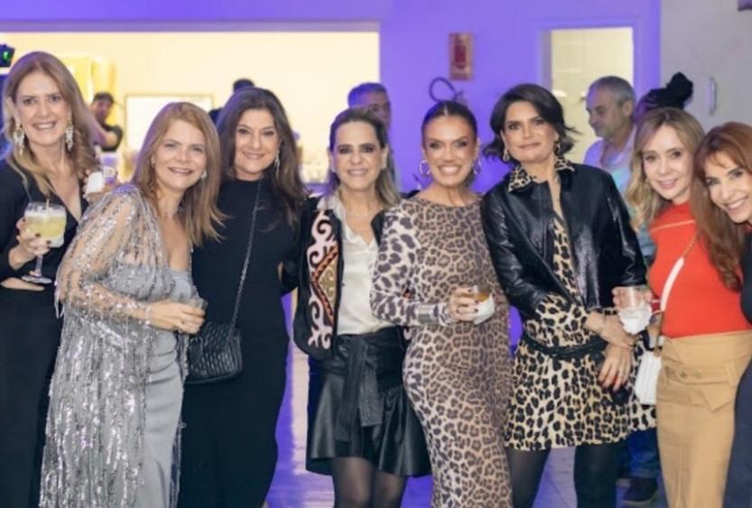 Maria Alice Barsan, Andréa Fabri, Débora Hallal, Renata Barilari, Carla Serran, Ana Thessa Cecilio, Ana Maria Rodrigues da Cunha e Ana Maria Curi (Foto/Arquivo Pessoal)