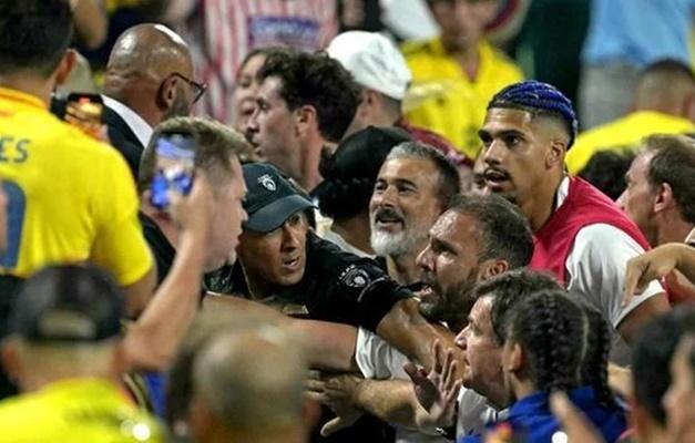Conmebol decidiu abrir um processo para esclarecer a sequência de fatos e as responsabilidades dos envolvidos (Foto/Reprodução TV Globo)