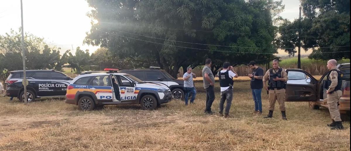 Policiais montaram operação e se empenharam para recuperar os animais (Foto/Reprodução)