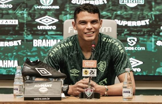 Fluminense quer superar as dificuldades com a reestreia do zagueiro Thiago Silva (Foto/Lucas Merçon/FFC)