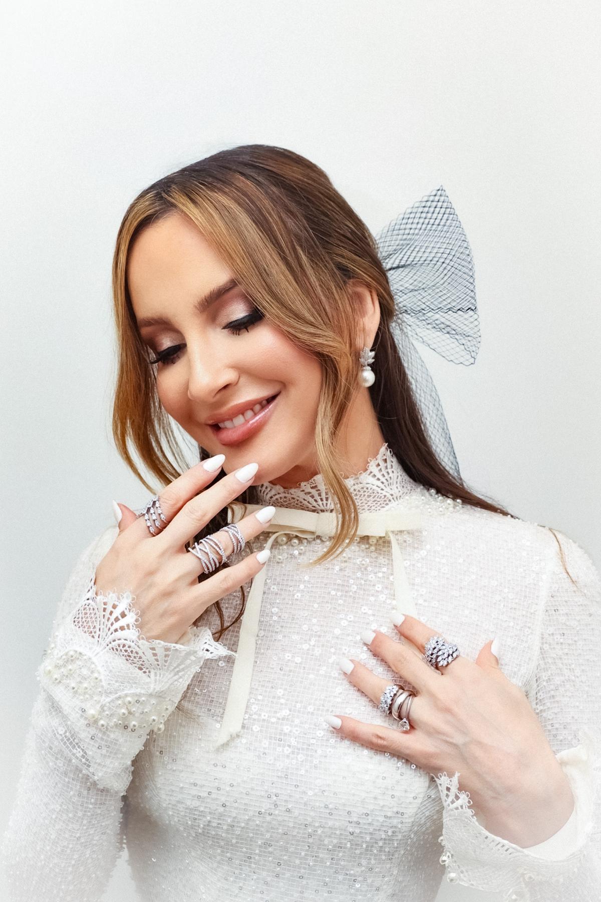 Claudia Leitte com seu vestido especial para a renovação de votos (Foto/Divulgação)