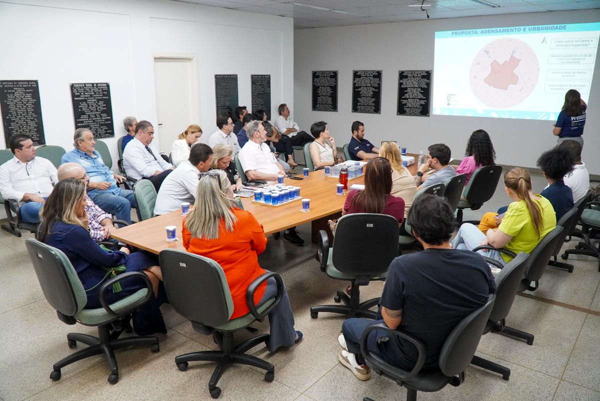 Grupo de trabalho foi formado em reunião nesta terça-feira (Foto/Divulgação)