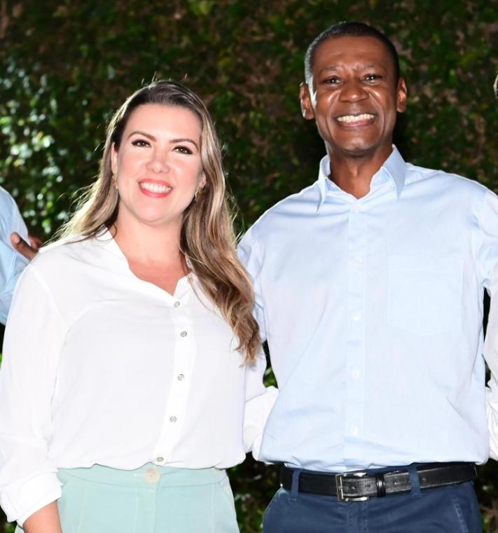 Elisa anuncia o radialista Mauricinho de Sá como vice para integrar a chapa em que tenta a reeleição (Foto/Divulgação)