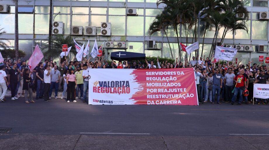 A paralisação pode atrasar a análise de processos em andamento, segundo informações dos órgãos do setor (Foto/Reprodução)