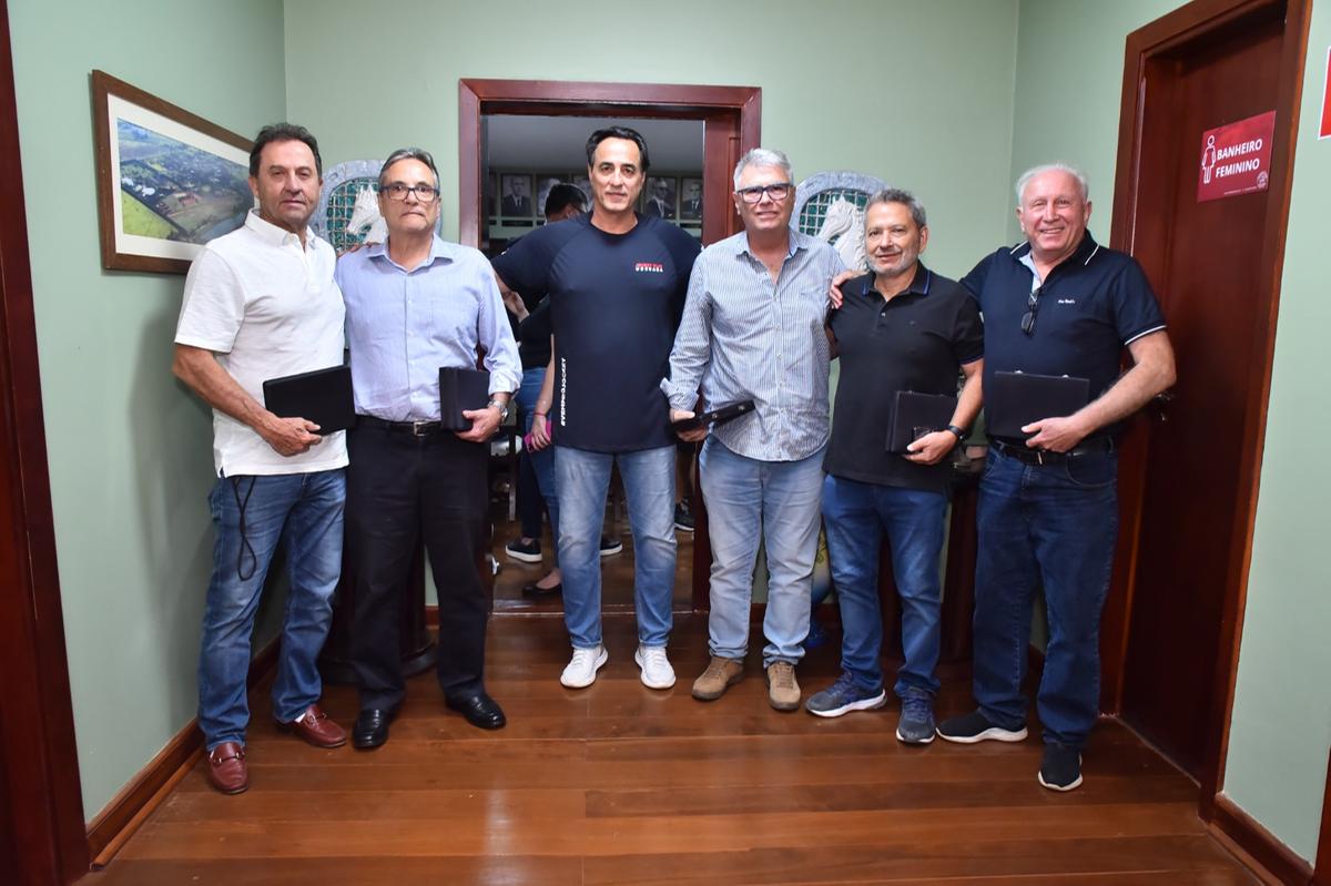 José Humberto Nóbrega, Márcio Fontoura, presidente Renato Luiz da Costa, José Renato Gomes, Edson Crema e Celso Salgado (Foto/Paulo Lúcio)