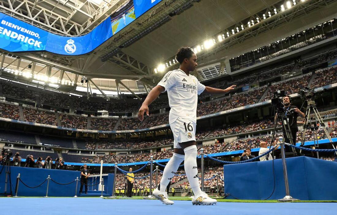 Endrick foi substituído no intervalo (Foto/Javier Soriano/AFP)