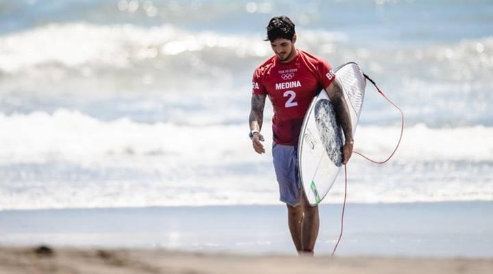 Favorito na disputa, Gabriel Medina liderou a bateria desde o início e venceu por 14,77 a 9,33 (Foto/Arquivo)