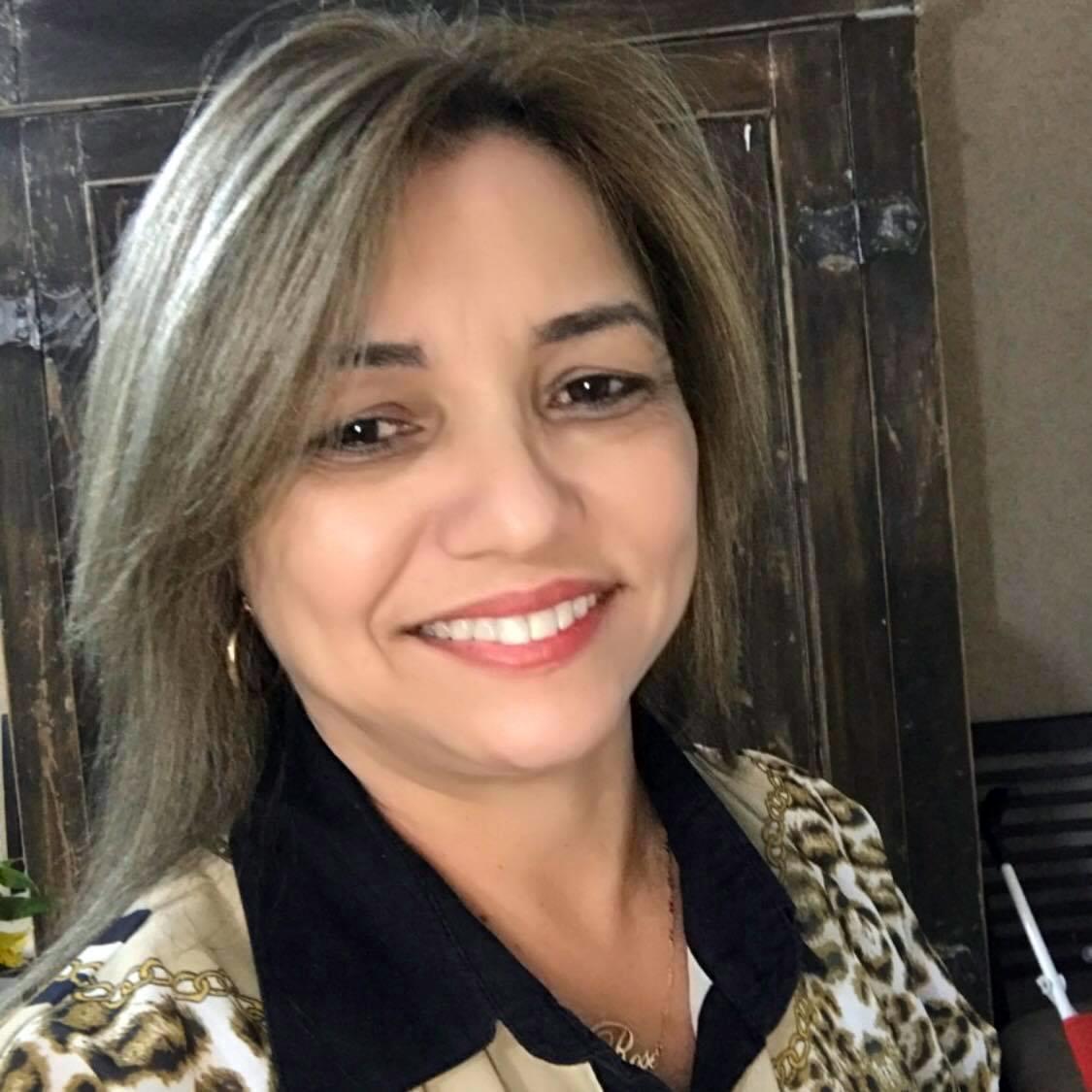 Hoje é dia de festa para Rose Bianchini, aniversariante, que celebra mais um ano de vida, ao lado de seus familiares e amigos (Foto/Arquivo pessoal)