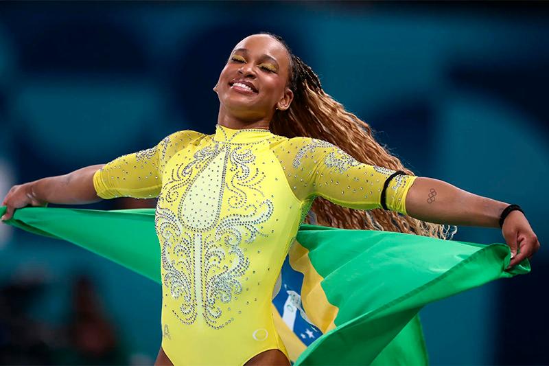 Rebeca, medalha de prata, e Simone ouro na individual geral (Foto/Luiza Moraes/COB/Divulgação)