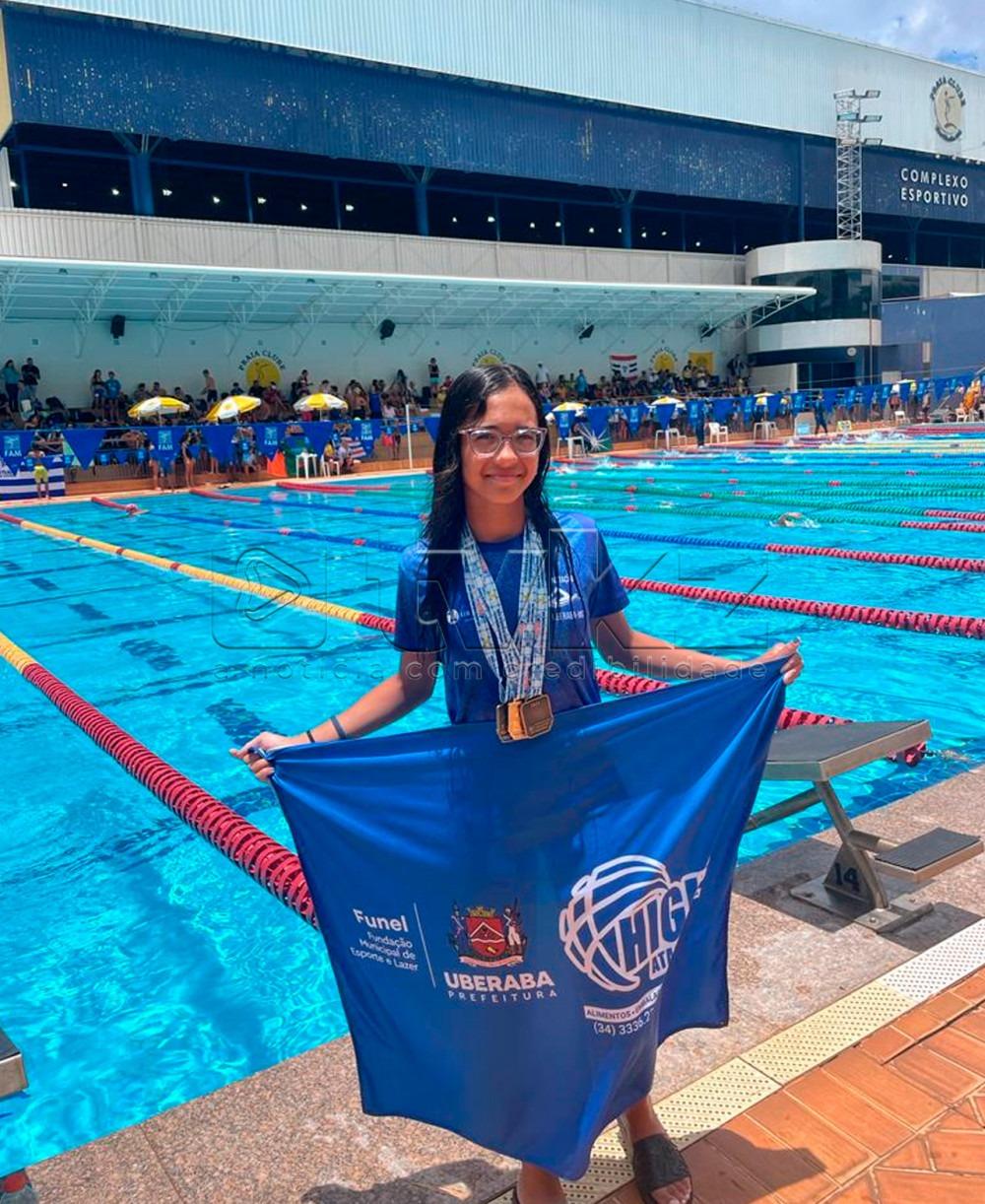 Com o campeonato programado para o final de setembro, Melina manteve sua rotina de preparação mesmo durante as férias, treinando de segunda a sábado, três horas por dia (Foto/Divulgação)