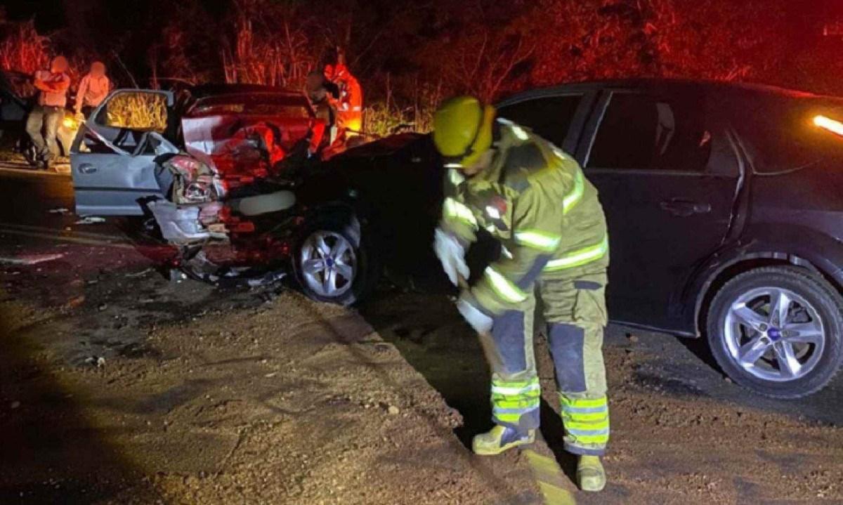 A vítima fatal foi uma mulher de 28 anos, passageira do veículo que invadiu a contramão (Foto/Divulgação)