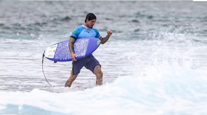 O maior surfista brasileiro da história não podia ir embora do Taiti sem levar uma medalha (Foto/William Lucas/COB)