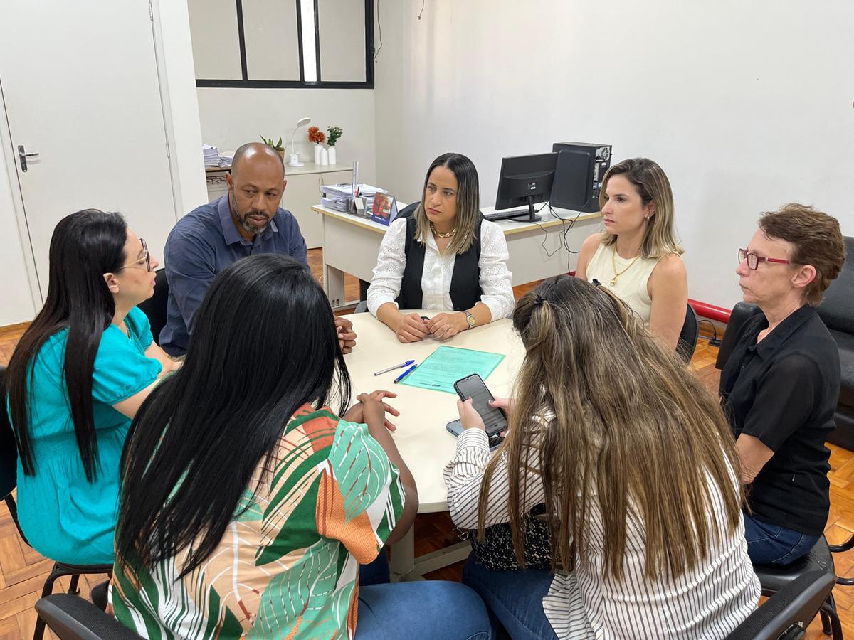 Assinatura da Ordem de Serviço do Cras do Residencial 2000 (Foto/Divulgação)