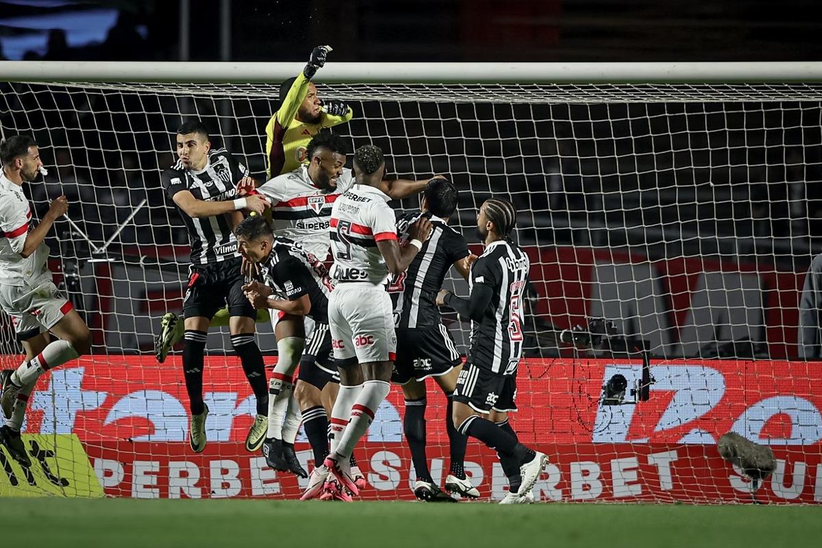 Gol no finalzinho da partida de Rodrigo Battaglia garantiu a vitória ao Atlético-MG (Foto/Pedro Souza/Atlético)