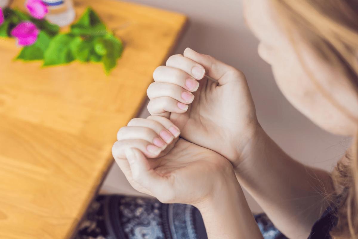 Dermatologista fala sobre cuidados e pontos de atenção com as unhas e seu papel na saúde (Foto/iStockphoto/Reprodução)