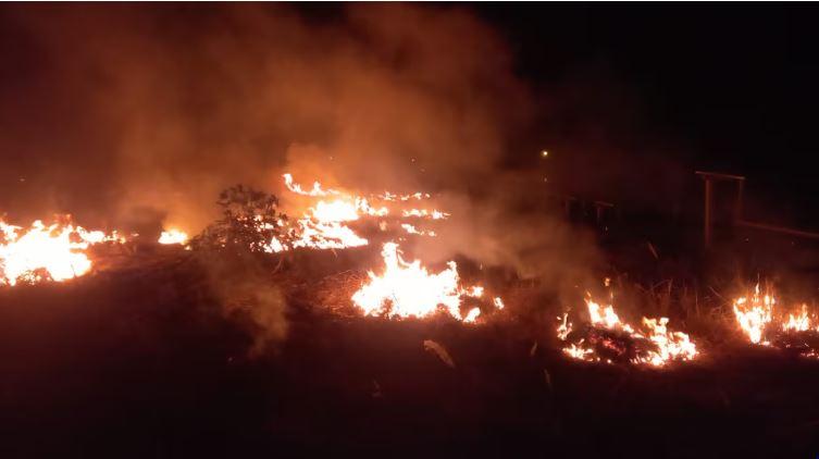 O fogo atinge parte da Chapada dos Veadeiros, incluindo o Parque Nacional da Chapada dos Veadeiros e a Área de Proteção Ambiental Pouso Alto (Foto/Divulgação)