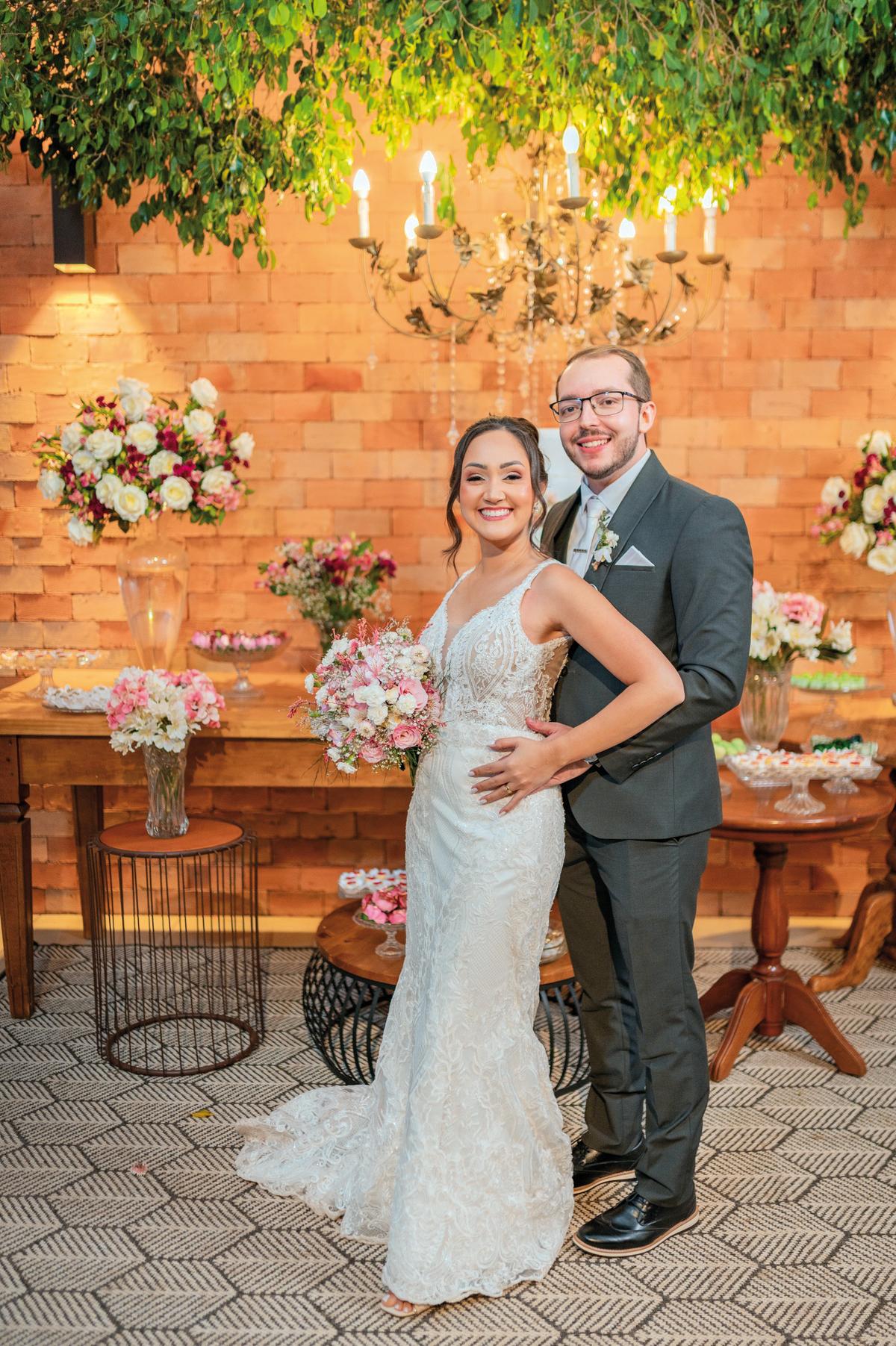 Noivos Amanda Alves Rodrigues Mendonça e Aristides Rocha (Foto/Bruno Rabelo)