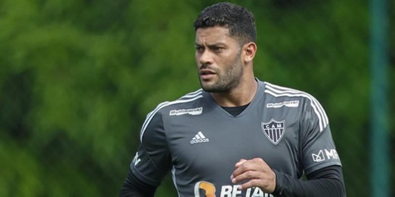 Hulk repetiu a boa exibição do jogo do MorumBis e foi quem mais pressionou os defensores adversários (Foto/Pedro Souza/Atlético)