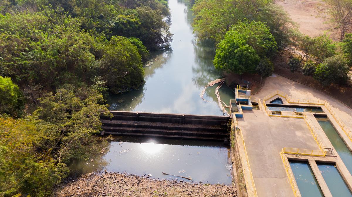 Rio Uberaba entrou em situação de estresse, agravada com a suspensão de bombeamento do rio Claro por cerca de 30 horas, em virtude da falta de energia elétrica (Foto/Divulgação)