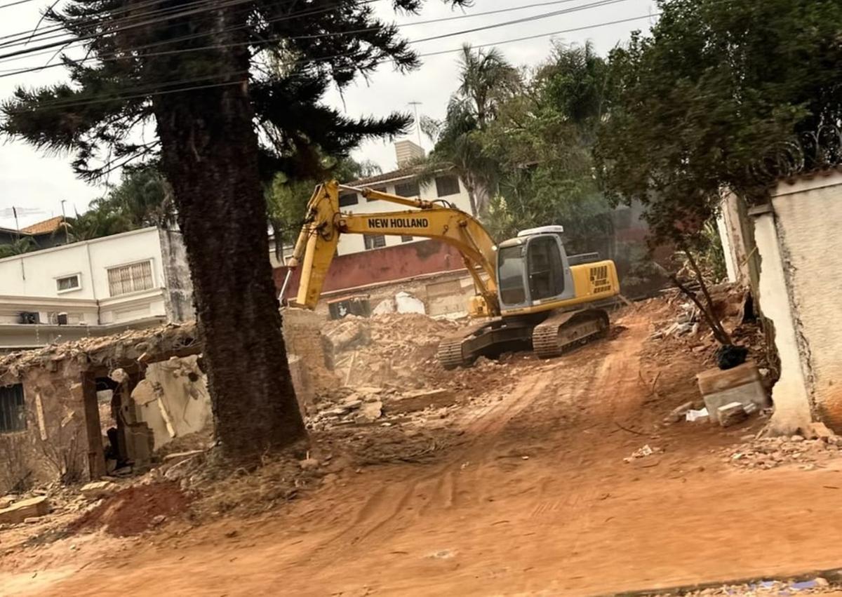 Imóvel em que Hugo recebeu José de Alencar para acertar a instalação da Minasplac em Uberaba (Foto/RD)