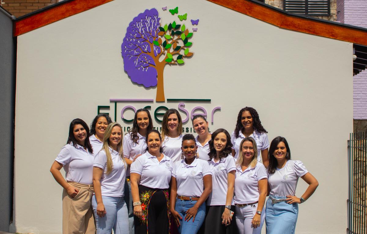 Inaugurou em Uberaba neste sábado (21) a FloreSer Clínica Multiprofissional! Uma clínica com equipe completa (terapeuta ocupacional, fisioterapeuta, fonoaudiólogo, psicólogo e neuropsicopedagoga) que oferece atendimento ao público infantil e adulto num ambiente aconchegante e acolhedor!! (Foto/Divulgação)