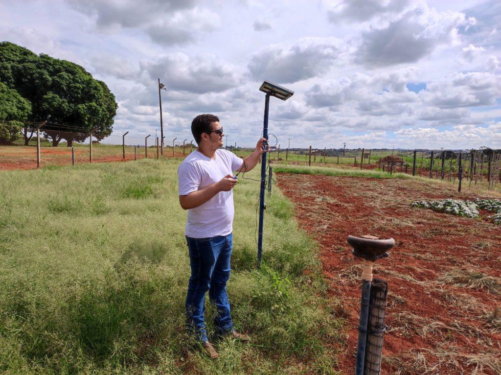 Rogério Mattos é aluno do curso de Agrocomputação e aprende na prática no campus da Fazu (Foto/Divulgação)