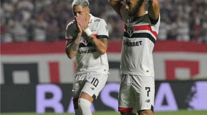 Lucas perdeu pênalti no final do primeiro tempo, quando o Botafogo era melhor (Foto/Nelson Almeida/AFP)