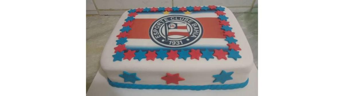 Confeiteiras que fazem bolos com escudos de clubes podem ser multadas (Foto/Reprodução/Redes sociais)