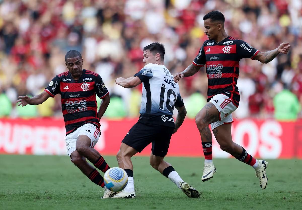 O confronto de logo mais promete ter "clima hostil" com muita marcação e pouco espaço para jogar (Foto/Sergio Moraes/Reuters)