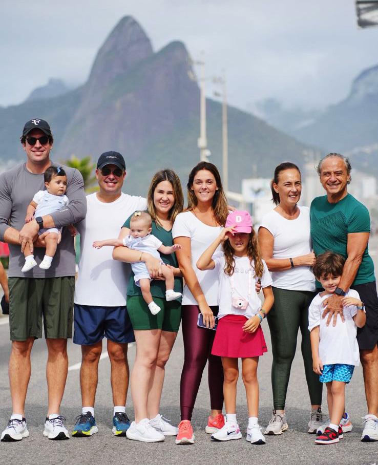 Beia Oliveira e Afonso Prata curtiram a valer dias de descanso em família na cidade maravilhosa e voltaram à rotina com os corações abastecidos (Foto/Arquivo pessoal)