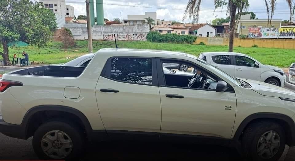 Empresária disse que alugou a caminhonete Fiat Toro, que tinha queixa de furto na cidade de Tatuapé; outros dois carros foram localizados com promotor de eventos (Foto/Divulgação)