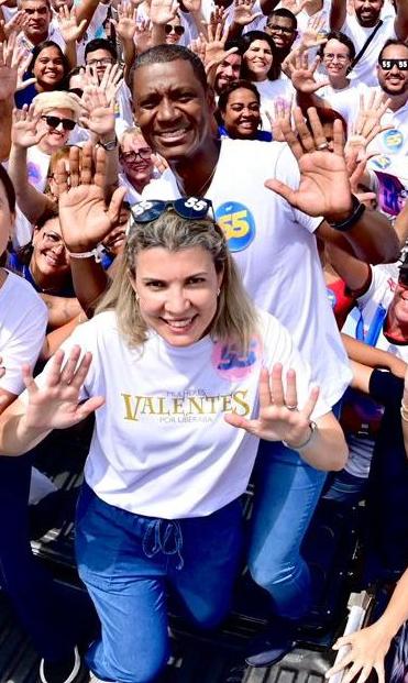 Mauricinho e a esposa (Foto/Divulgação)